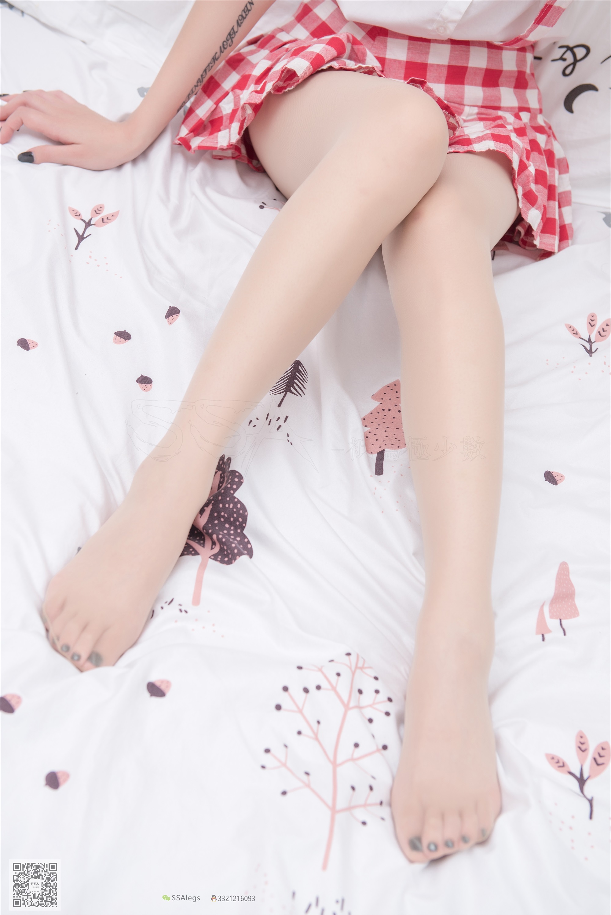 SSA丝社 NO.033 大大 红白格子齐臀超短裙肉丝